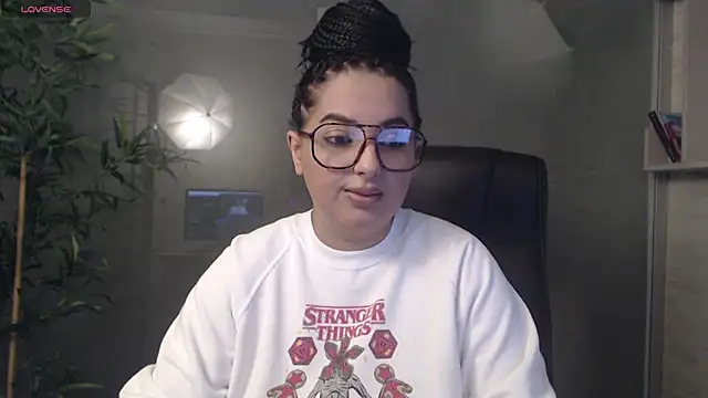 BustyAllyy online show from 10/05/25, 01:13