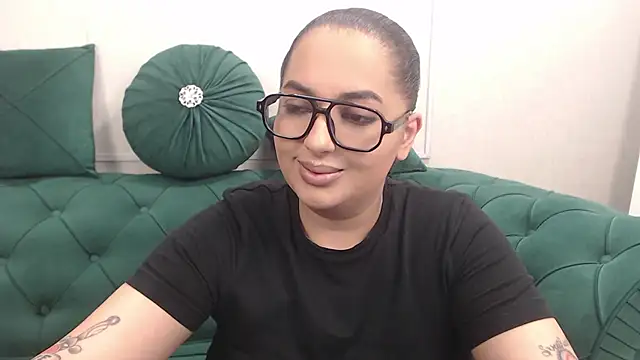 Snapshot of BustyAllyy chatting on 04/19/26, 06:32 BustyAllyy online show from 04/19/26, 06:32