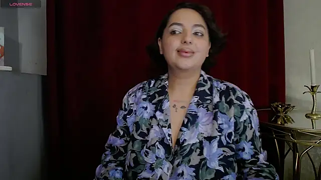 BustyAllyy online show from 11/06/25, 06:23