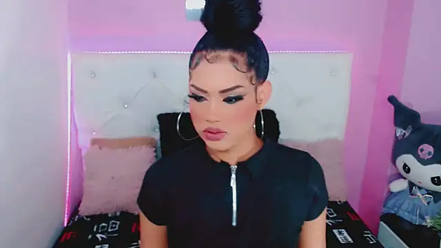 Snapshot of Amanda_bigx chatting on 12/03/25, 02:34 Amanda bigx online show from 12/03/25, 02:34