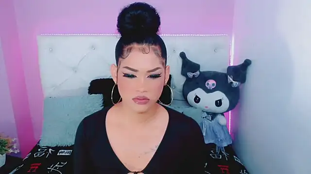 Snapshot of Amanda_bigx chatting on 11/18/25, 02:49 Amanda bigx online show from 11/18/25, 02:49