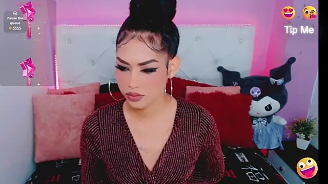 Snapshot of Amanda_bigx chatting on 09/17/25, 04:25 Amanda bigx online show from 09/17/25, 04:25