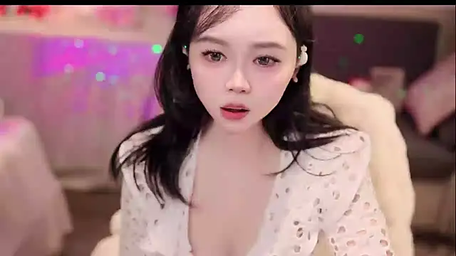 lilies-sweet online show from 12/04/25, 02:49