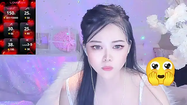 Snapshot of lilies-sweet chatting on 03/01/25, 12:45 lilies-sweet online show from 03/01/25, 12:45