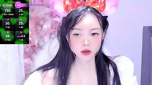 Snapshot of lilies-sweet chatting on 01/25/25, 04:23 lilies-sweet online show from 01/25/25, 04:23