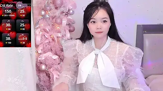 Snapshot of lilies-sweet chatting on 01/25/25, 02:25 lilies-sweet online show from 01/25/25, 02:25