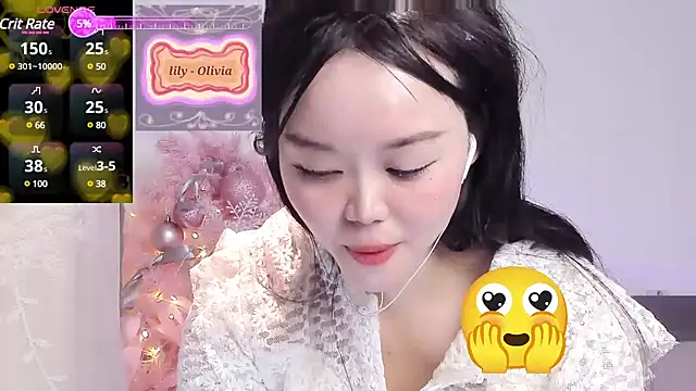 Snapshot of lilies-sweet chatting on 01/27/25, 12:37 lilies-sweet online show from 01/27/25, 12:37