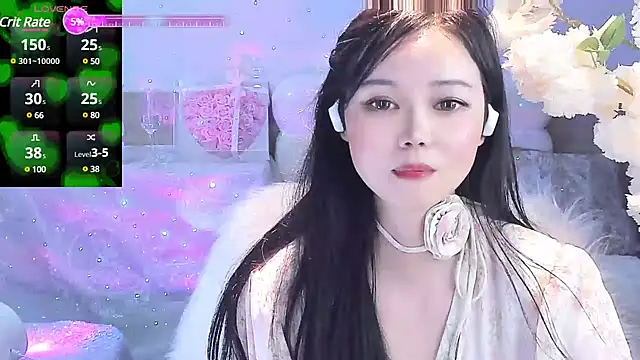 Snapshot of lilies-sweet chatting on 02/27/25, 01:28 lilies-sweet online show from 02/27/25, 01:28