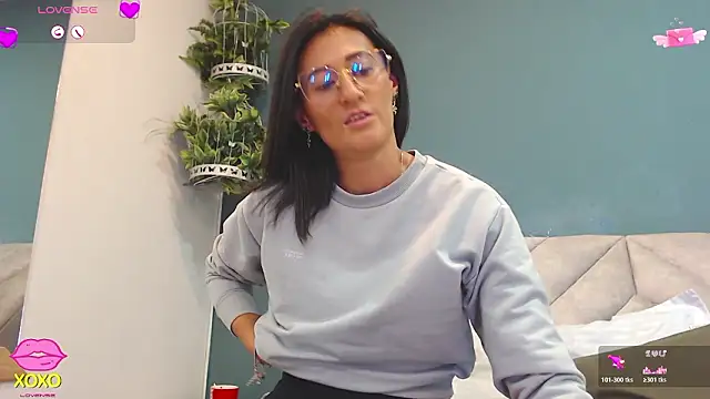 SharisWillian online show from 03/06/26, 04:18