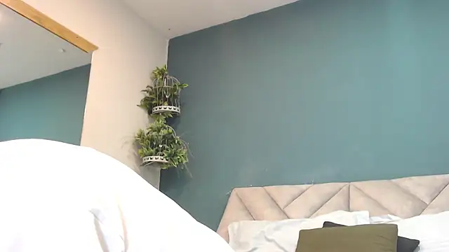 SharisWillian online show from 03/16/26, 03:58