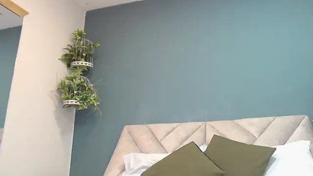 SharisWillian online show from 11/21/25, 03:16