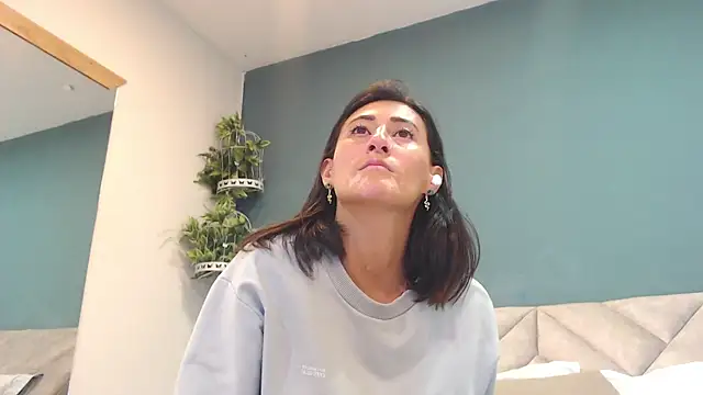 SharisWillian online show from 03/19/26, 04:12