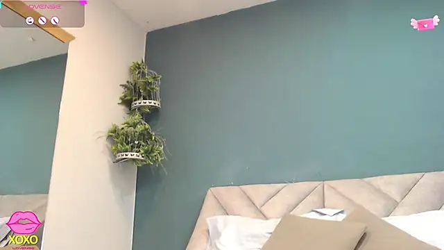 SharisWillian online show from 04/16/26, 04:02