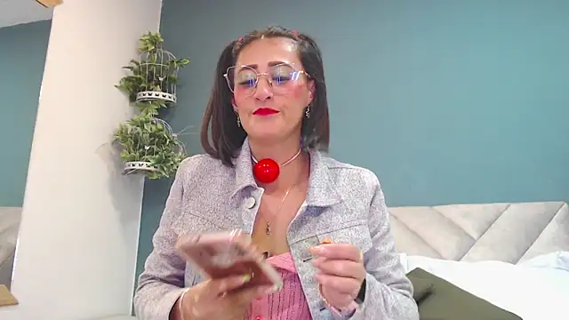 SharisWillian online show from 11/01/25, 04:30