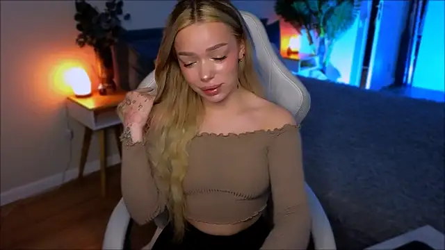 Lily Yin online show from 04/10/26, 05:47