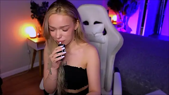 Lily Yin online show from 04/03/26, 05:58