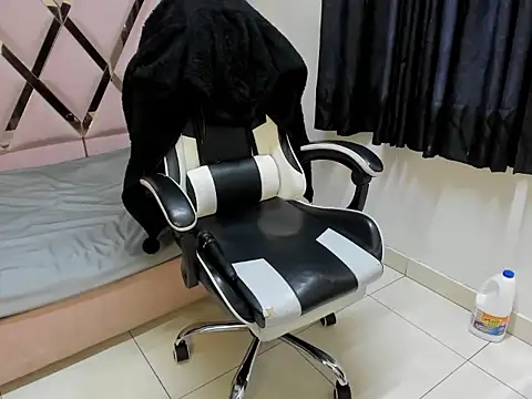 DaianaLutz online show from 09/23/25, 02:02