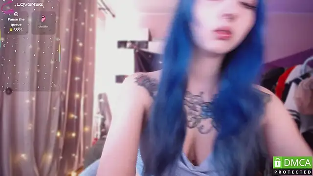 JustMeowGirl online show from 01/11/26, 05:14