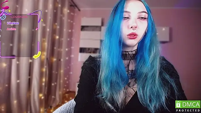 JustMeowGirl online show from 10/19/25, 04:15