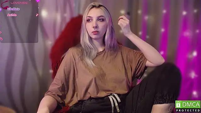 JustMeowGirl online show from 02/08/25, 09:03