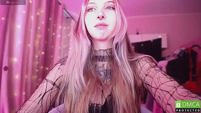 JustMeowGirl online show from 06/05/26, 04:50