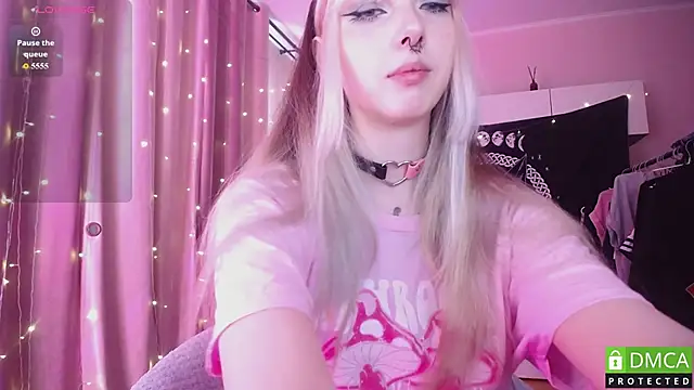 JustMeowGirl online show from 06/30/26, 05:07