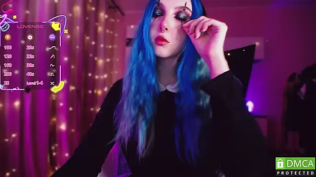 JustMeowGirl online show from 10/31/25, 04:20