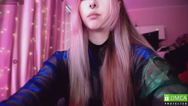 JustMeowGirl online show from 05/31/26, 06:41