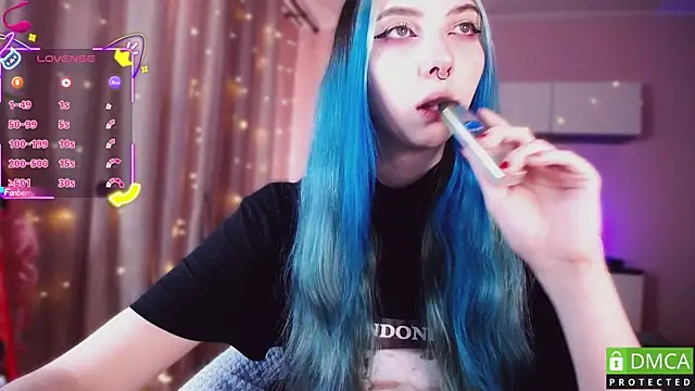 JustMeowGirl online show from 10/25/25, 04:55