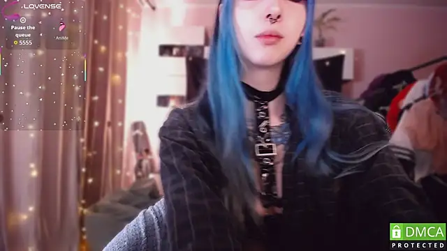 JustMeowGirl online show from 01/19/26, 05:11