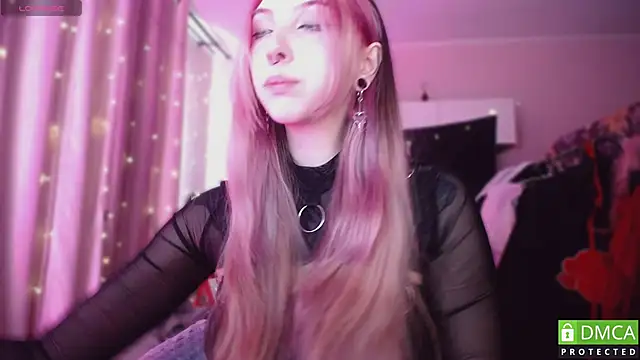 JustMeowGirl online show from 05/25/26, 05:29