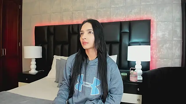 MiaSweeths online show from 02/06/25, 11:31