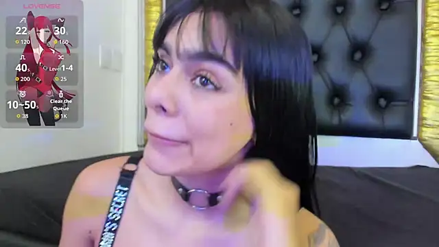 Foxy Assh  online show from 12/14/25, 02:00