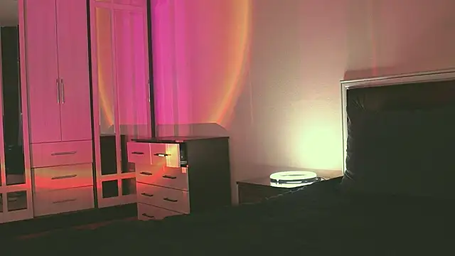 Snapshot of Polusladkoye chatting on 03/11/25, 03:12 Polusladkoye online show from 03/11/25, 03:12