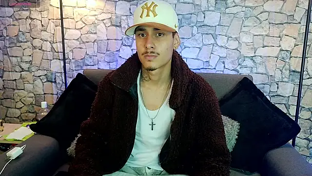 Bastiaan 28 online show from 11/14/25, 04:16