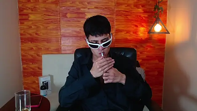 Snapshot of Bastiaan_28 chatting on 03/14/25, 08:42 Bastiaan 28 online show from 03/14/25, 08:42