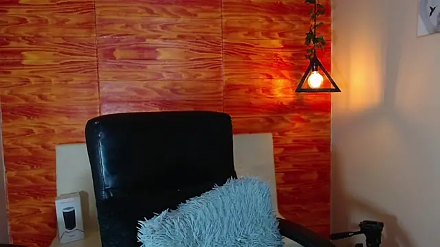 Snapshot of Bastiaan_28 chatting on 03/15/25, 06:25 Bastiaan 28 online show from 03/15/25, 06:25