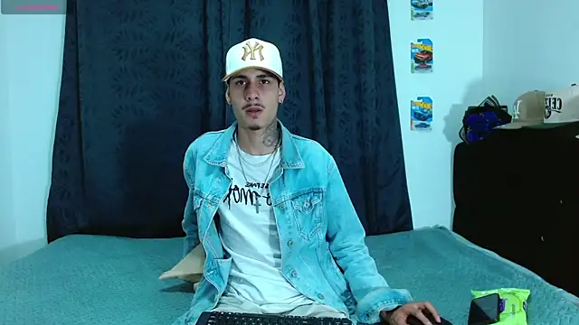 Bastiaan 28 online show from 11/11/25, 03:34