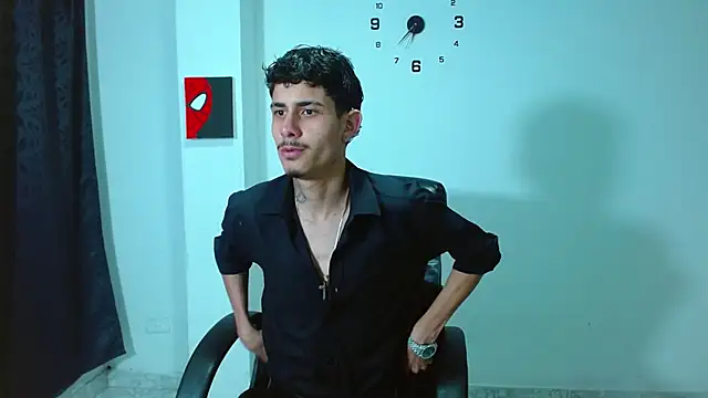 Snapshot of Bastiaan_28 chatting on 09/26/25, 02:29 Bastiaan 28 online show from 09/26/25, 02:29