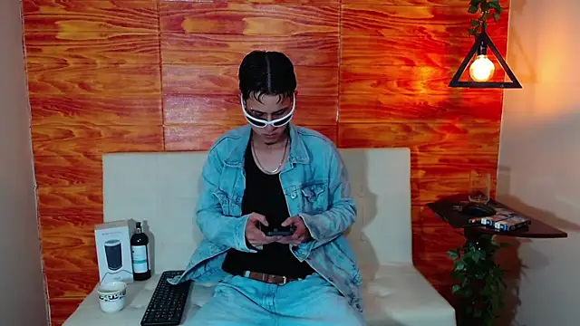 Snapshot of Bastiaan_28 chatting on 03/09/25, 02:29 Bastiaan 28 online show from 03/09/25, 02:29