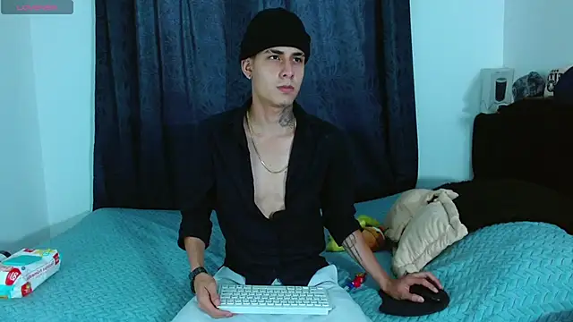 Bastiaan 28 online show from 12/22/25, 10:32