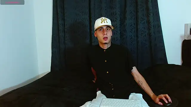 Bastiaan 28 online show from 12/02/25, 12:11