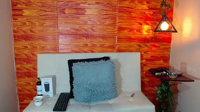 Snapshot of Bastiaan_28 chatting on 03/12/25, 05:57 Bastiaan 28 online show from 03/12/25, 05:57