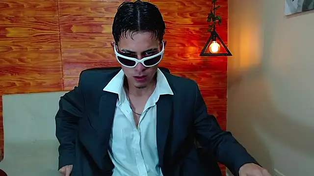 Snapshot of Bastiaan_28 chatting on 03/06/25, 03:02 Bastiaan 28 online show from 03/06/25, 03:02