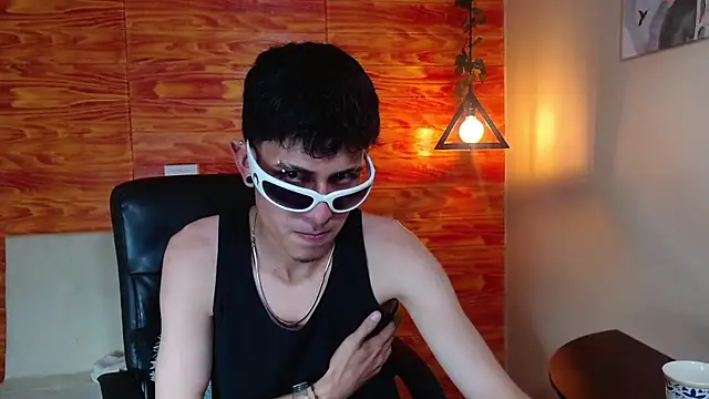 Snapshot of Bastiaan_28 chatting on 02/09/25, 09:37 Bastiaan 28 online show from 02/09/25, 09:37