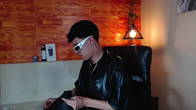 Snapshot of Bastiaan_28 chatting on 02/08/25, 03:19 Bastiaan 28 online show from 02/08/25, 03:19