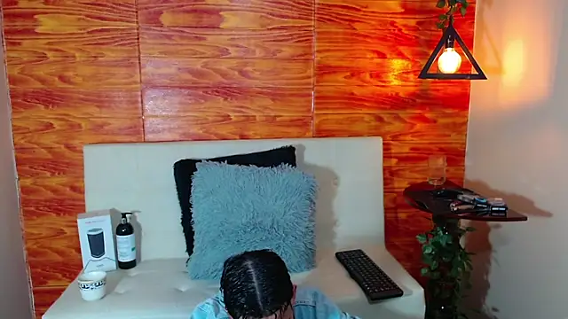 Snapshot of Bastiaan_28 chatting on 03/09/25, 08:40 Bastiaan 28 online show from 03/09/25, 08:40