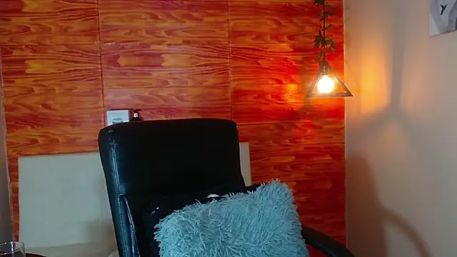 Snapshot of Bastiaan_28 chatting on 03/04/25, 06:15 Bastiaan 28 online show from 03/04/25, 06:15