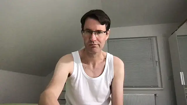 zxzx cam1 online show from 01/16/26, 05:17