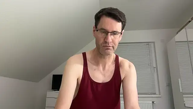 zxzx cam1 online show from 02/22/26, 04:30